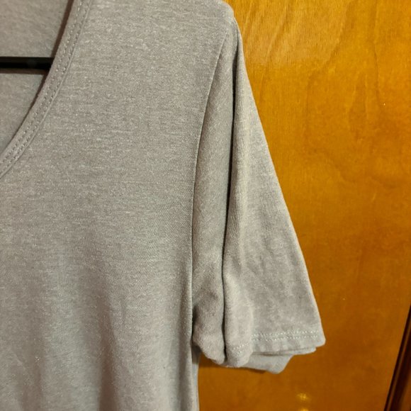 Lularoe Solid Gray Swing Perfect T Short Sleeve Top Medium - Picture 5 of 14